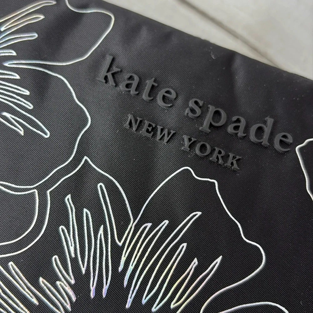 Kate Spade Black and White Floral NWOT Plush Laptop Sleeve